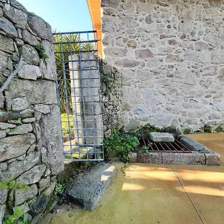 Beautiful In With Pool And Garden *