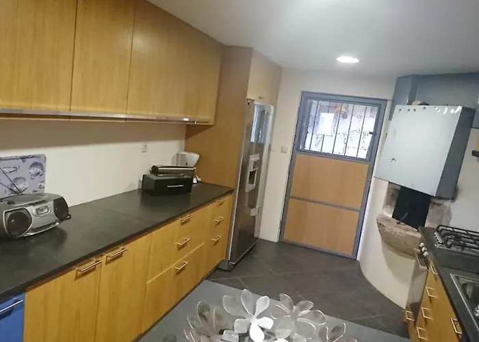 Beautiful In With Pool And Garden *