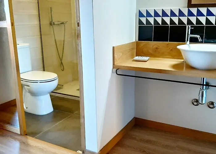 Vila Beautiful In With Pool And Garden