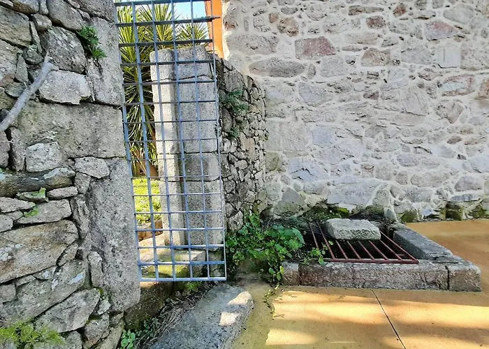 Beautiful In With Pool And Garden *