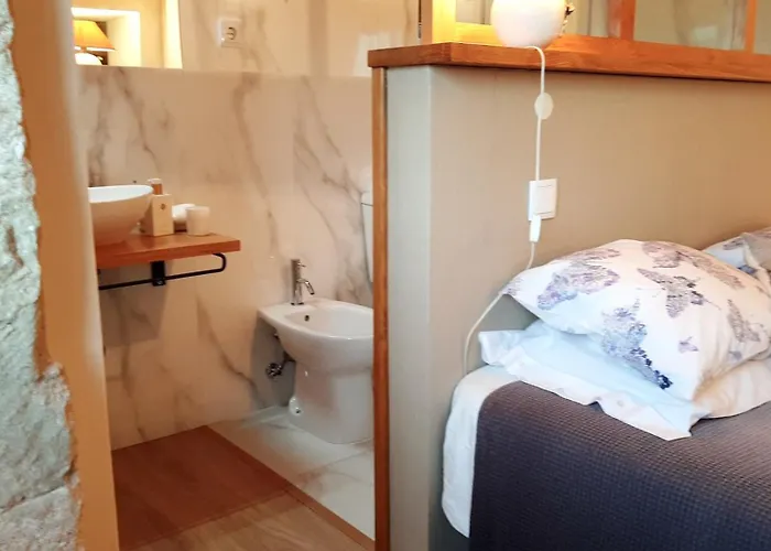 Beautiful In With Pool And Garden *